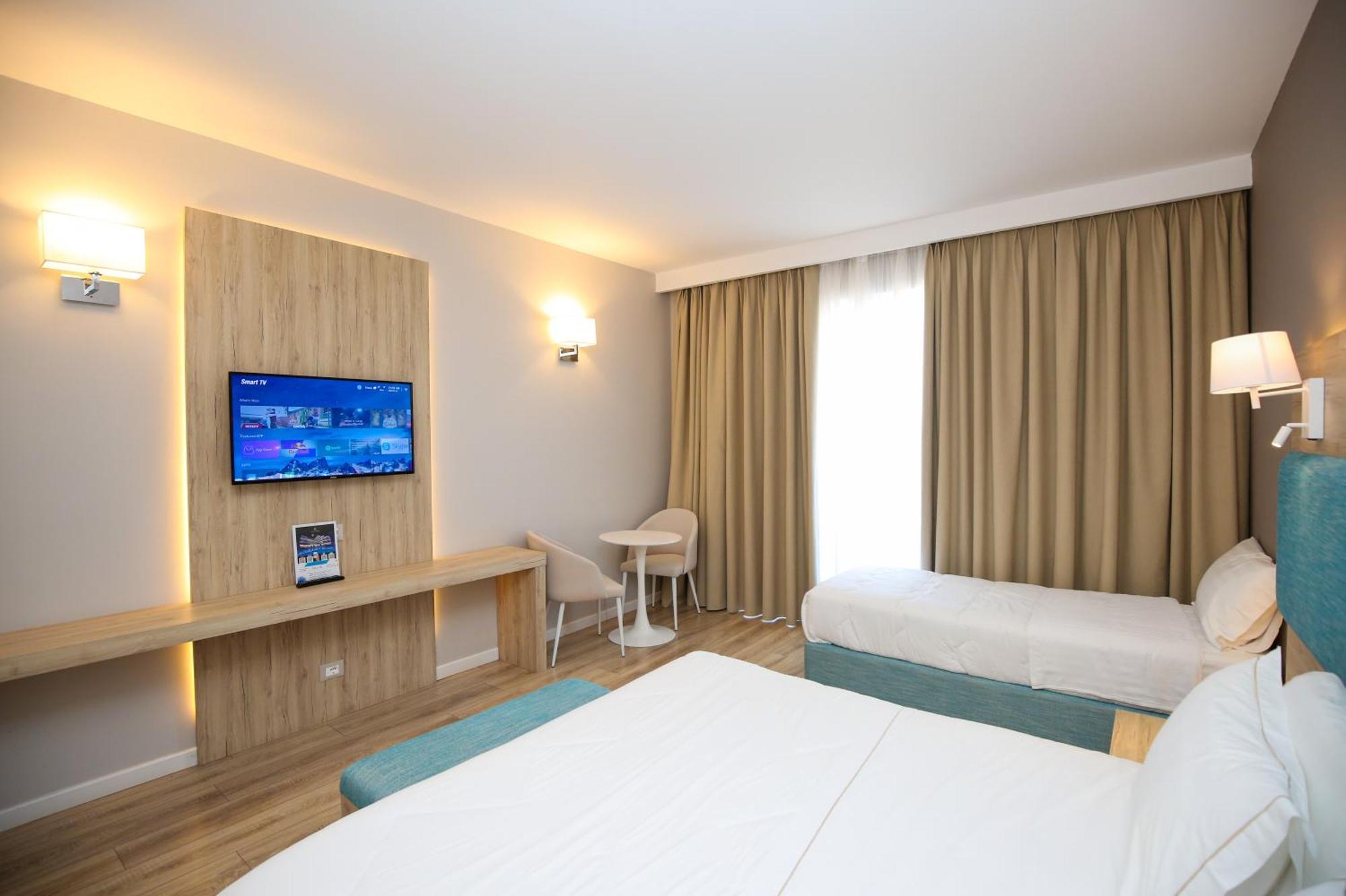 Comfort Triple Room